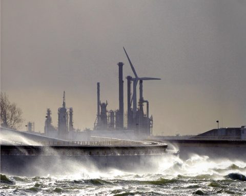 Will the North Sea be transformed into a lake to combat rising water levels?