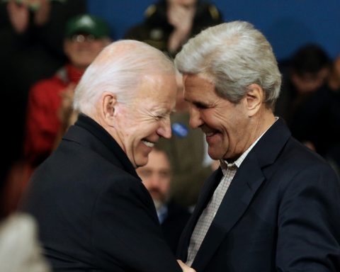 Joe Biden nomme John Kerry, l’ancien co-artisan de l’Accord de Paris. Un espoir pour le climat ?