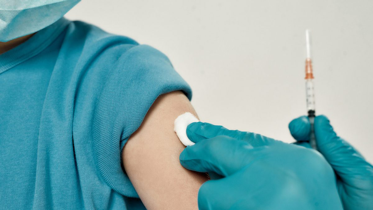 Pour vaincre l’épidémie, faudra-t-il aussi vacciner les enfants ?