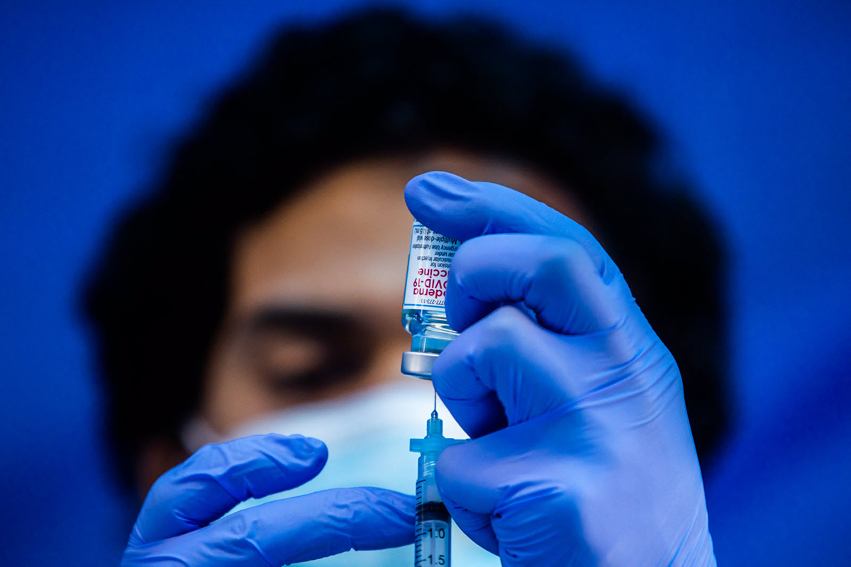 Vaccin Covid en 1 an. Au bout de 40 ans toujours pas de vaccin VIH